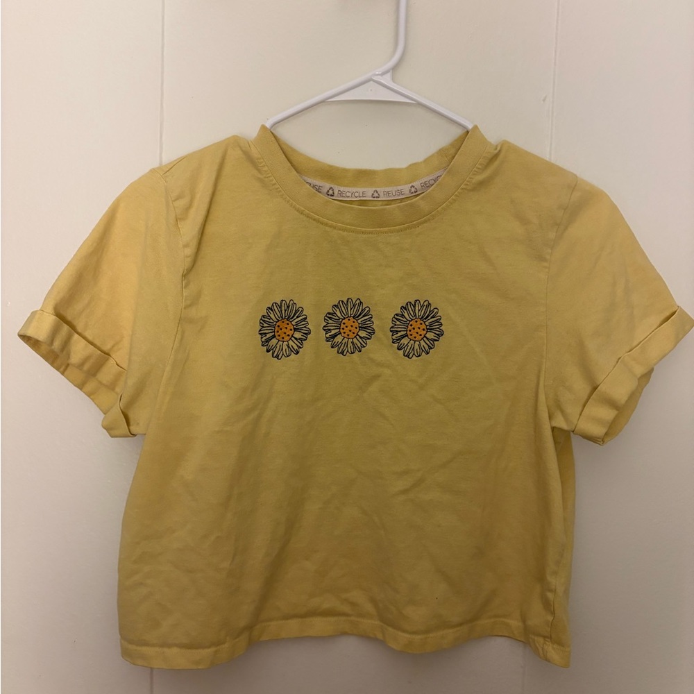 Yellow Graphic Crop Short Sleeve Tee